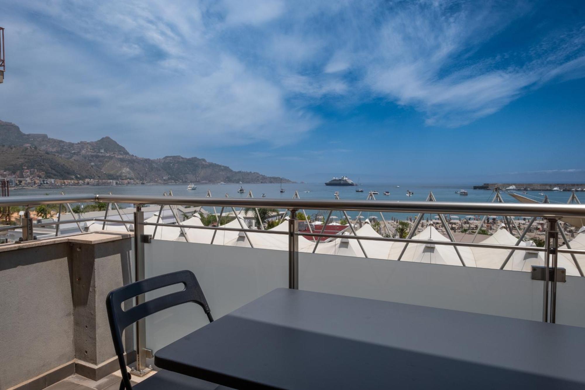 Apple House Διαμέρισμα Giardini Naxos Εξωτερικό φωτογραφία